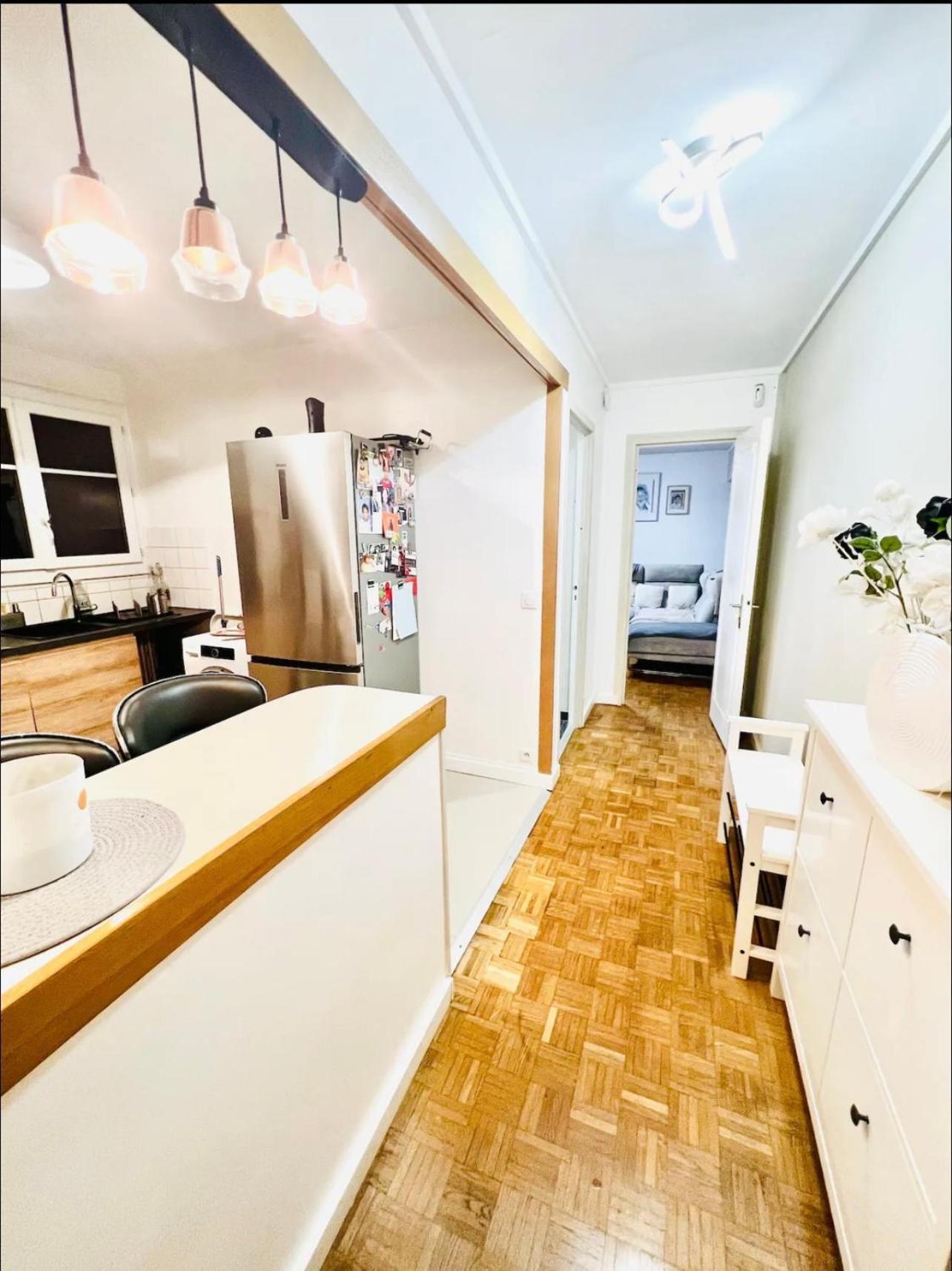 Modern 2 Bedroom Apartment Near Paris Metro, Giant Flat Screen Tv 85 Inches, Balcony, Free Parking 이브리쉬르센 외부 사진